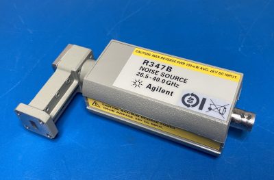 ミリ波ノイズソース R-band, 26.5-40 GHz R347B 写真1