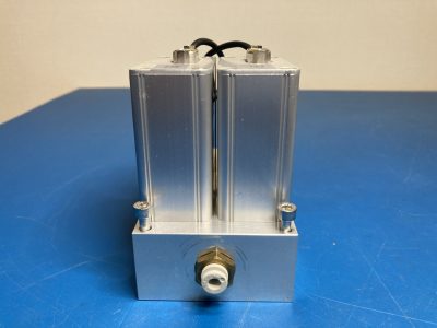 デュアルバルブ 精密ガス制御ユニット MIC-202F 写真5