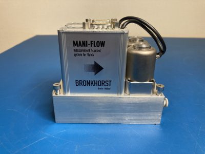 デュアルバルブ 精密ガス制御ユニット MIC-202F 写真6