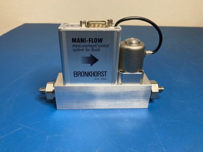 シングルバルブ 精密ガス制御ユニット MIC-107F 写真6