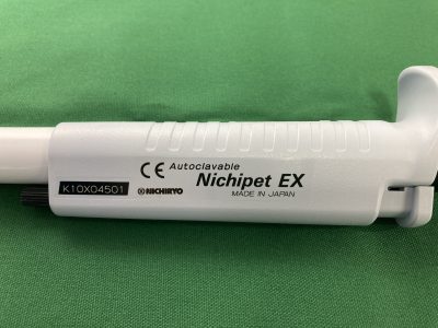 オートクレーバブルマイクロピペット 1チャンネル Nichipet EX 10-100uL 写真2