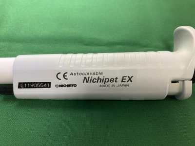 オートクレーバブルマイクロピペット 1チャンネル Nichipet EX 20-200uL 写真2