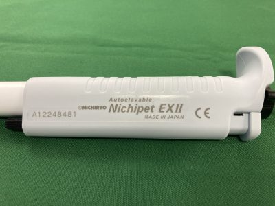 オートクレーバブルマイクロピペット 1チャンネル Ⅱ Nichipet EX Ⅱ 20-200uL 写真2
