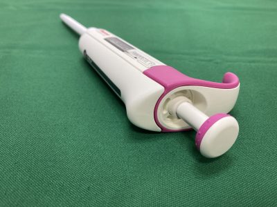 可変容量シングルチャンネルピペット FINNPIPETTE F3 1-10uL 写真4