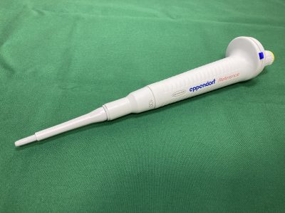マイクロピペット 1チャンネル Reference 10-100uL 写真1