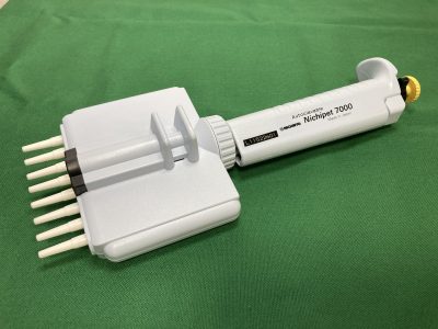 マルチチャンネルデジタルマイクロピペット ニチリョー Nichipet 7000 5-50uL 8連