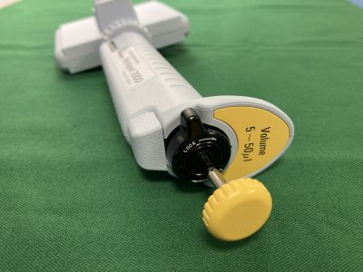 マルチチャンネルデジタルマイクロピペット Nichipet 7000 5-50uL 8連 写真3