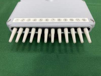マルチチャンネルデジタルマイクロピペット Nichipet 7000 5-50uL 12連 写真6
