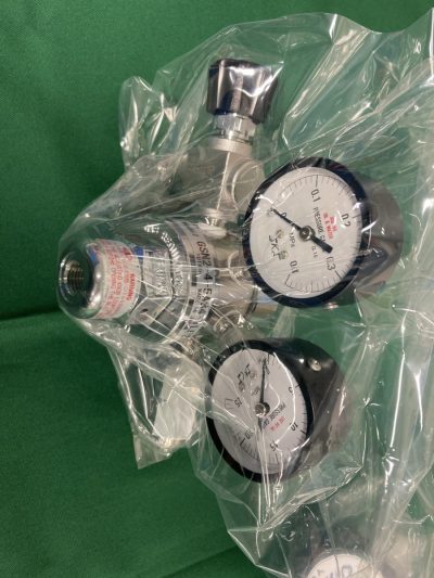 He用ステンレス製精密圧力調整器 GSN2-4-5AB4-1LF2SW-V 写真6