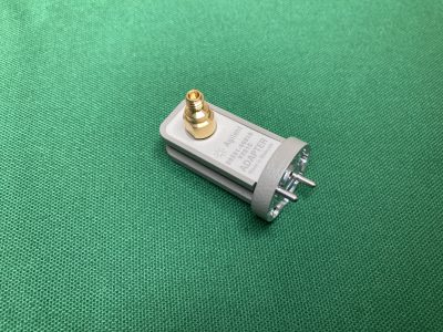 導波管－1.0 mm(メス)アダプタ WR-15 Vバンド 50〜75 GHz 美品！ V281C 写真2