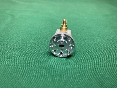 導波管－1.0 mm(メス)アダプタ WR-15 Vバンド 50〜75 GHz 美品！ V281C 写真5
