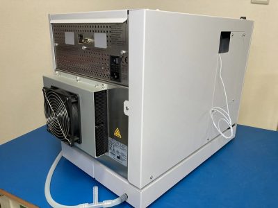 UHPLC Elute オートサンプラー +純正ドレインベースセット ★初期動作保証14日間★ BR840 写真9