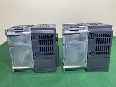 汎用インバータ ☆2台セット! 保守バックアップ用に！ FREQROL FRD7201.5K 写真7