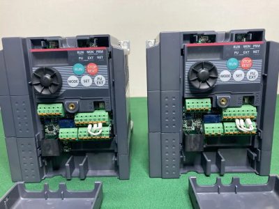 汎用インバータ ☆2台セット! 保守バックアップ用に！ FREQROL FRD7201.5K 写真8