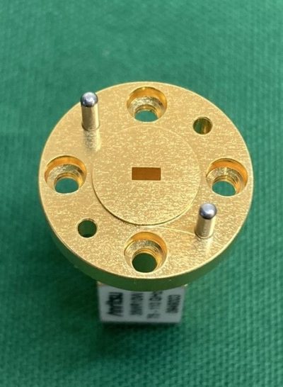 導波管-同軸変換アダプタ WR10-Wコネクタ 75-110GHz 35WR10W 写真5