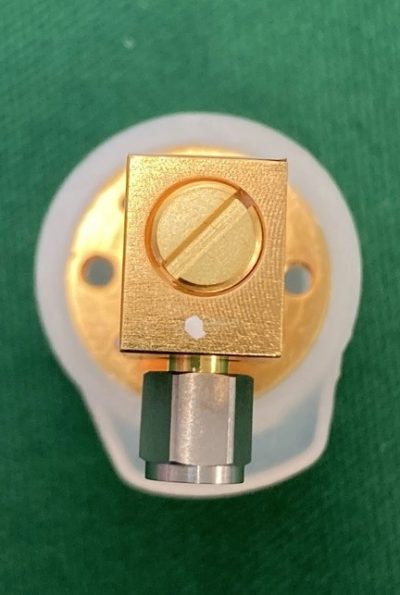 導波管-同軸変換アダプタ WR10-Wコネクタ 75-110GHz 35WR10W 写真7