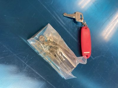 ステンレス薬品庫（扉格納型） ステンレス（SUS304）鍵付き！ SKN2 写真10