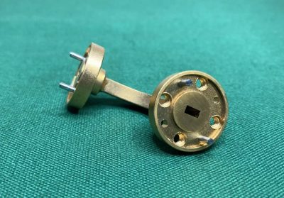 WR-15 V-Band 50-75GHz 90°導波管ベンド PWH-1590-A1 写真5