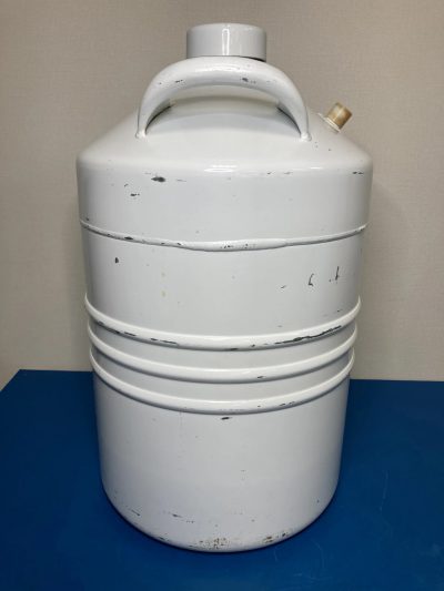 液体窒素貯蔵・運搬容器 液体窒素デュワー瓶 DC-20 写真3