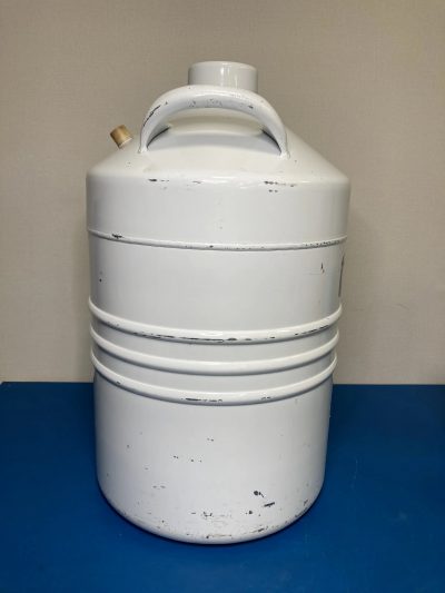 液体窒素貯蔵・運搬容器 液体窒素デュワー瓶 DC-20 写真5