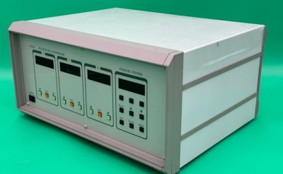 自動調芯機能付パルスステージコントローラ AT-643 写真2