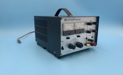 直流安定化電源 7025 写真3