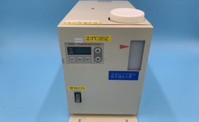 ペルチェ式循環液温調装置 HEC205W-1B-X 写真2