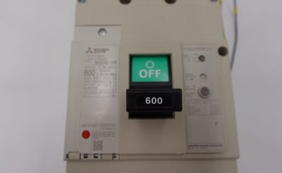 モールドケース遮断器 NV630-SW 写真2