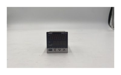 デジタル指示調整計 C15TV0TA0600 写真2