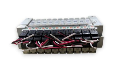 マニホールドVQ電磁弁 VV5Q1-AQS02 写真2