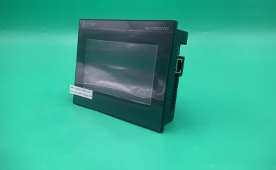 表示器GOT GT2104-RTBD 写真2