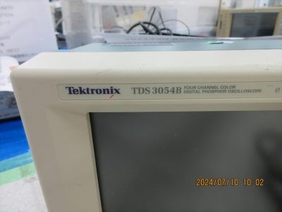 デジタルオシロスコープ TDS3054B 写真2