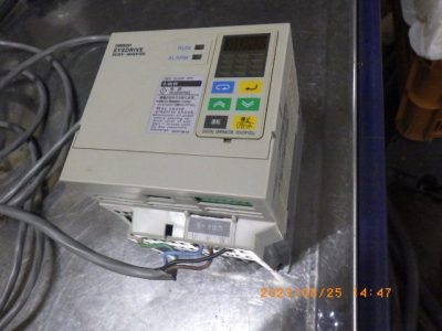 インバータ 3G3EV-A1004 写真2
