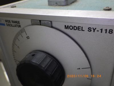 広帯域CR発振器 SY-118 写真2