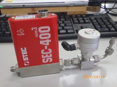 マスフローコントローラー（MFC） SEC-400MK3-UL 写真2