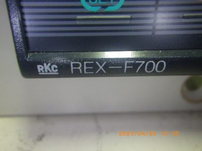 デジタル指示調節計 REX-F700 写真2