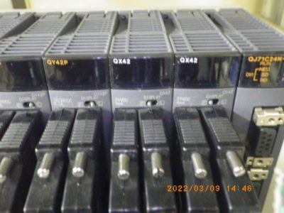 シーケンサー QX42 写真1