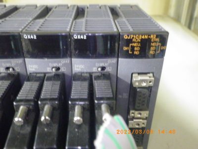 シーケンサー QX42 写真1