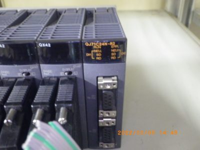シーケンサー QJ71C24N-R2 写真1