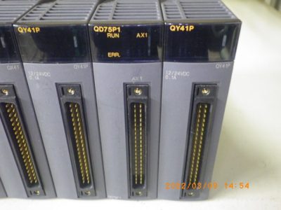 シーケンサー QD75P1 写真1