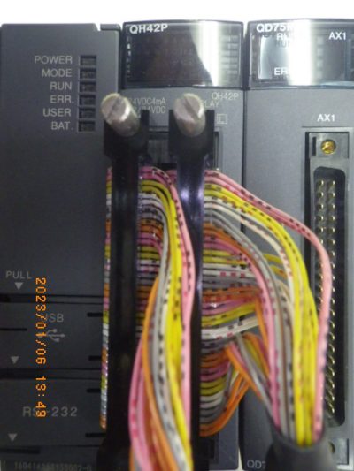 シーケンサー QH42P 写真1