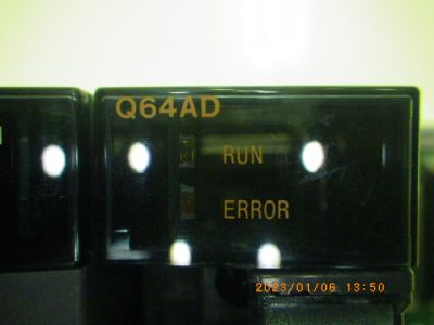 シーケンサー Q64AD 写真2