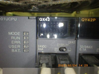 シーケンサー QX42 写真2