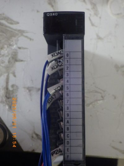 シーケンサー（入力ユニット） QX40 写真1
