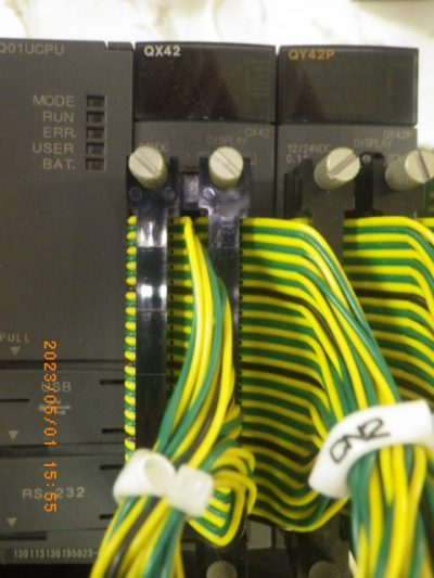 シーケンサー QX42 写真1