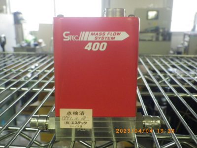 マスフローコントローラー（MFC） SEC-410Z 写真1