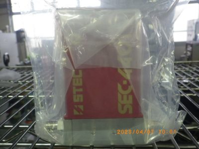 マスフローコントローラー（MFC） SEC-4401M 写真1