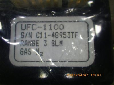 マスフローコントローラー（MFC） UFC-1100 写真2