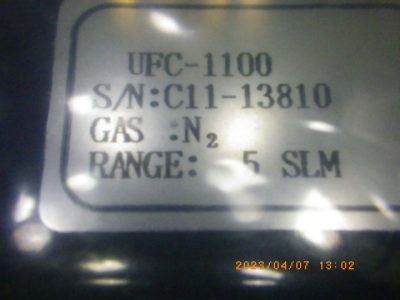 マスフローコントローラー（MFC） UFC-1100 写真2