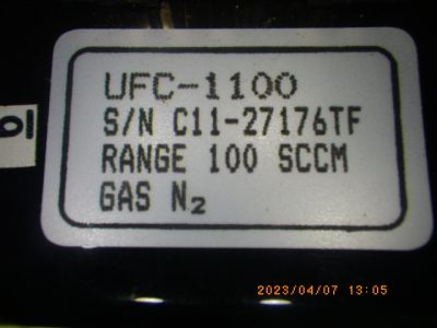 マスフローコントローラー（MFC） UFC-1100 写真2